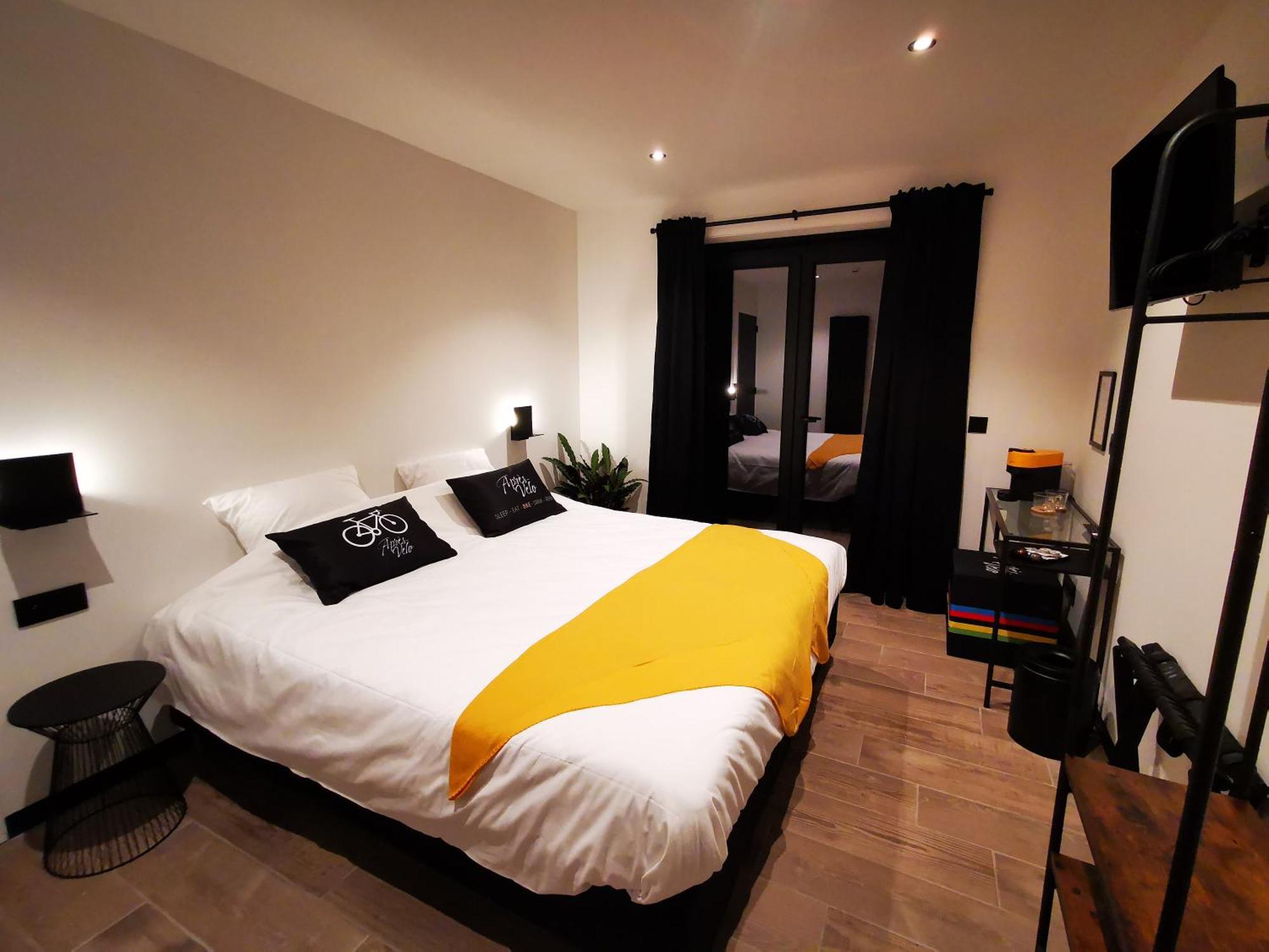 Apres-Velo Bed & Breakfast บราเคิล ภายนอก รูปภาพ