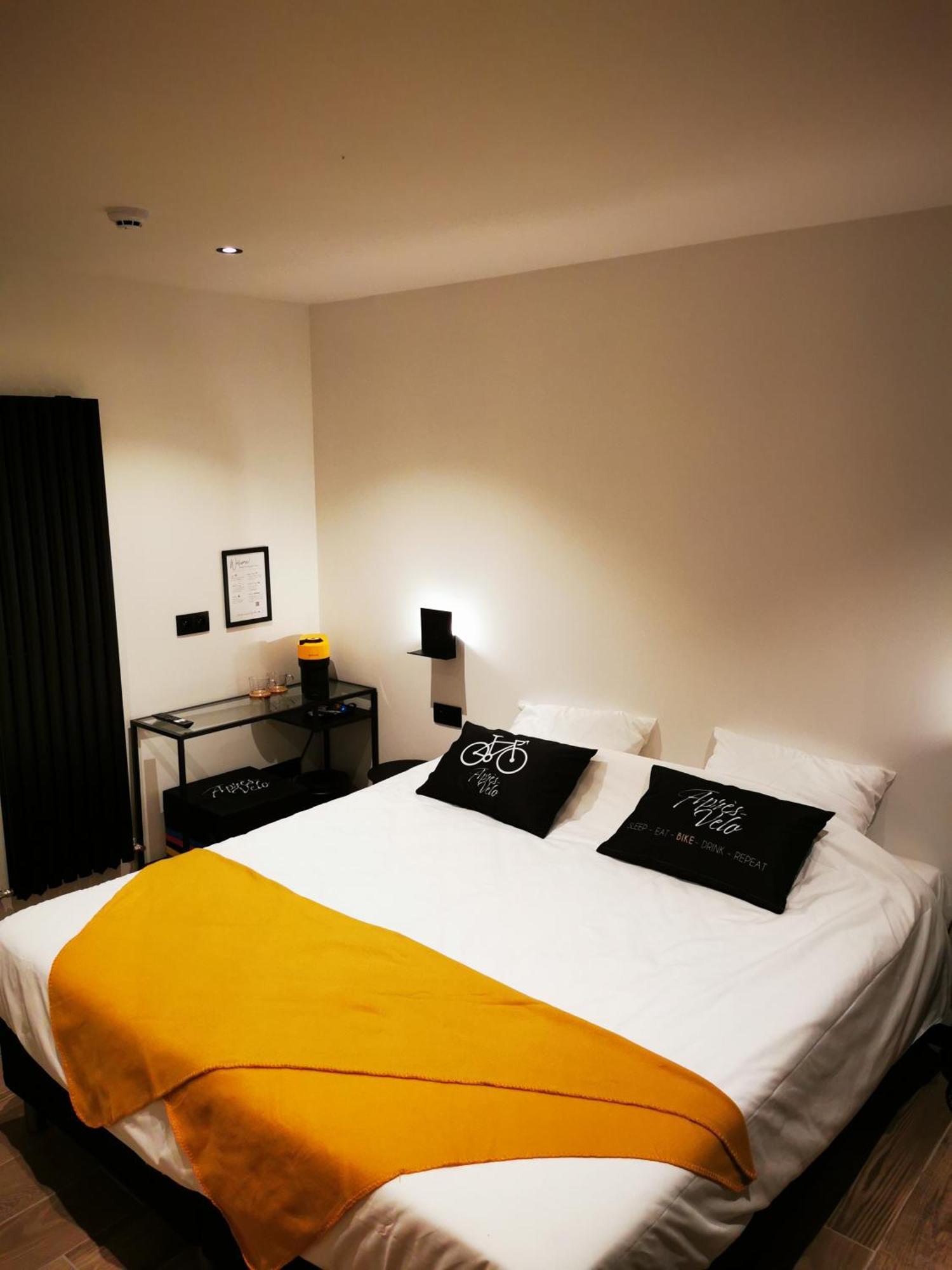Apres-Velo Bed & Breakfast บราเคิล ภายนอก รูปภาพ